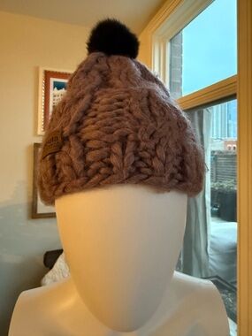 Chunky Knit Pom Beanie in Mauve